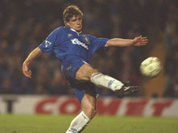 [ẢNH] Trước Pulisic, những ngôi sao nào từng mang số 10 ở Chelsea?