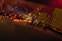 Xúc động hình ảnh Công an Thủ đô thành kính thả hoa đăng nhớ ơn các liệt sỹ trên dòng Thạch Hãn