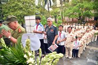 Hình ảnh ấm áp nghĩa tình Công an Thủ đô tri ân các cựu chiến binh tham gia giải phóng miền Nam 