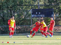 ĐT Việt Nam ra sân tập ngay sau khi đến Australia