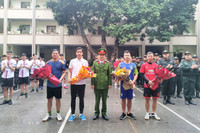 Chiến sỹ Cảnh sát cơ động Thủ đô tranh tài đấu bóng chuyền đầu Xuân Quý Mão