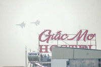 Mãn nhãn màn biểu diễn của Su-30Mk2 và trực thăng mang cờ Tổ quốc ở Hà Nội