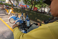 Cận cảnh những trạm xe đạp công cộng cho thuê không cần người trông đầu tiên ở Hà Nội