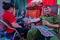 Cổ động viên Câu lạc bộ Bóng đá Công an Hà Nội hào hứng tham gia Hành trình 