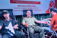 Cổ động viên Câu lạc bộ Bóng đá Công an Hà Nội hào hứng tham gia Hành trình 