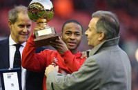 Pedri và số phận những Cậu bé Vàng trong 10 năm qua