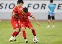 ĐT Việt Nam tập xoay tua đội hình cho AFF Cup