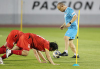 ĐT Việt Nam tập xoay tua đội hình cho AFF Cup