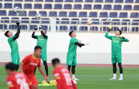 ĐT Việt Nam tập xoay tua đội hình cho AFF Cup