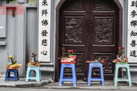 Hà Nội: Thanh niên đi cầu duyên, bái vọng ở chùa Hà trong ngày Phụ nữ Việt Nam