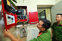 Cảnh sát PCCC Hà Nội đến từng chung cư ngăn chặn nguy cơ cháy nổ trong mùa nắng nóng