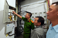 Cảnh sát PCCC Hà Nội đến từng chung cư ngăn chặn nguy cơ cháy nổ trong mùa nắng nóng