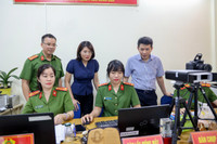 Công an Hà Nội nỗ lực triển khai cao điểm thu nhận thông tin và cấp thẻ đảng viên mới trên toàn thành phố