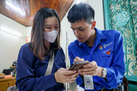 Công an Hà Nội nỗ lực triển khai cao điểm thu nhận thông tin và cấp thẻ đảng viên mới trên toàn thành phố