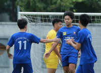 Chùm ảnh loạt trận 10h sáng 2-11