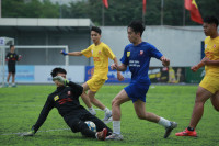 Chùm ảnh loạt trận 10h sáng 2-11