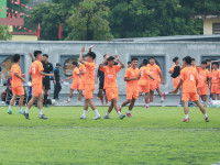 Chùm ảnh loạt trận 8h sáng 9-11