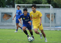 Chùm ảnh loạt trận 10h sáng 2-11