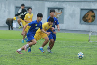 Chùm ảnh loạt trận 8h sáng 2-11