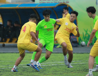 Chùm ảnh loạt trận 10h sáng 2-11