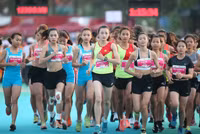 [ẢNH] Những người đẹp 'tỏa sáng' trên đường chạy Pleiku