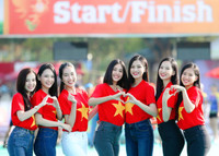 [ẢNH] Trần Tiểu Vy đọ nhan sắc đỉnh cao cùng tân Hoa hậu Đỗ Thị Hà