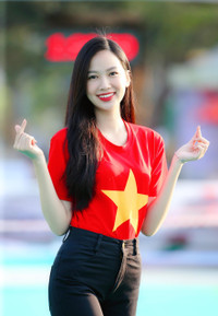 [ẢNH] Trần Tiểu Vy đọ nhan sắc đỉnh cao cùng tân Hoa hậu Đỗ Thị Hà