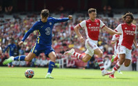 [ẢNH] Có 'bom tấn' Ben White, hàng thủ Arsenal vẫn tấu hài trước Chelsea