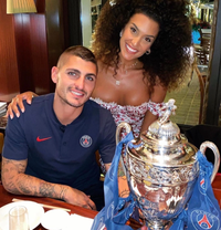 [ẢNH] Nhà vô địch EURO hưởng trăng mật bên siêu mẫu nóng bỏng