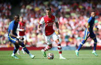 [ẢNH] Có 'bom tấn' Ben White, hàng thủ Arsenal vẫn tấu hài trước Chelsea