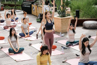 [ẢNH] Đường cong cơ thể hoàn mỹ của 'nữ thần yoga' Hàn Quốc