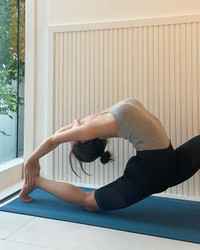 [ẢNH] Đường cong cơ thể hoàn mỹ của 'nữ thần yoga' Hàn Quốc