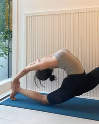 [ẢNH] Đường cong cơ thể hoàn mỹ của 'nữ thần yoga' Hàn Quốc