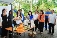 Tổ chức livestream gian hàng thanh niên công nhân tại Chương Mỹ