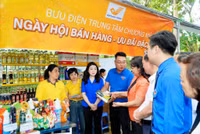 Tổ chức livestream gian hàng thanh niên công nhân tại Chương Mỹ