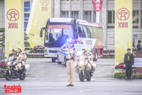 Ấn tượng với nữ CSGT bảo vệ Đại hội Đảng bộ TP Hà Nội