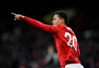 Chân dung 10 cầu thủ chạy nhanh nhất Premier League