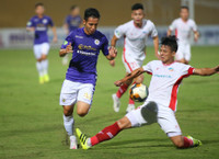 [ẢNH] Á hậu Huyền My đến sân cổ vũ 