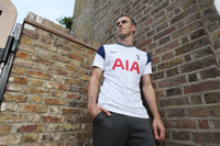 Gareth Bale đeo số áo khó tin khi trở lại Tottenham