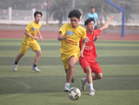 [ẢNH] Thắng tưng bừng, THPT Phùng Khắc Khoan giành vé vào bán kết