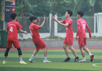 [ẢNH] Loạt trận 8h sáng 27-12