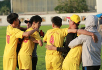 Thắng áp đảo THPT Tạ Quang Bửu, trường Thạch Thất lọt top 32