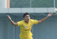 Chùm ảnh loạt trận 8h30 sáng 23-11