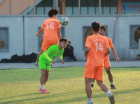 Ghi ba bàn trong 7 phút cuối, trường Tự Lập vỡ òa đi tiếp