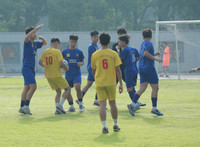 THPT Thực nghiệm vỡ òa đi tiếp sau loạt luân lưu may rủi