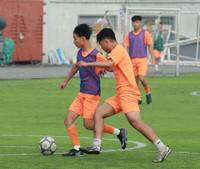 Vinschool Ocean Park và Xuân Mai cùng vào vòng 1/16 nhờ chiến thắng sít sao