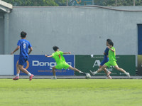 Thầy trò trường Marie Curie LB ăn mừng cảm xúc khi lần đầu vào top 32