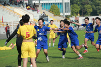 THPT Thực nghiệm vỡ òa đi tiếp sau loạt luân lưu may rủi