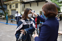 Xem học sinh lớp 12 Hà Nội phấn khởi khi được tiêm vaccine Pfizer phòng Covid-19 