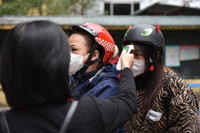 Xem học sinh lớp 12 Hà Nội phấn khởi khi được tiêm vaccine Pfizer phòng Covid-19 